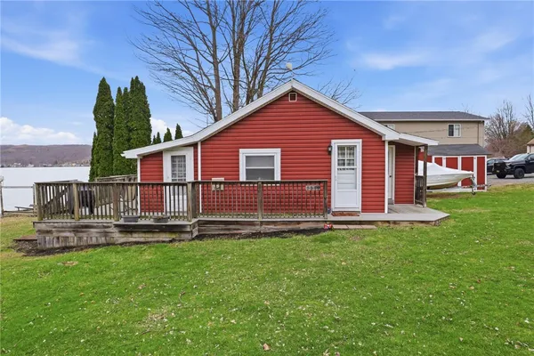 $425,000 | 5511 Cottonwood Drive, Groveland, NY 14435