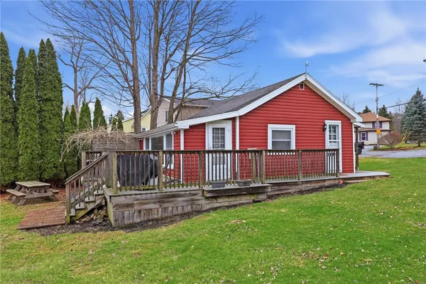 $425,000 | 5511 Cottonwood Drive, Groveland, NY 14435