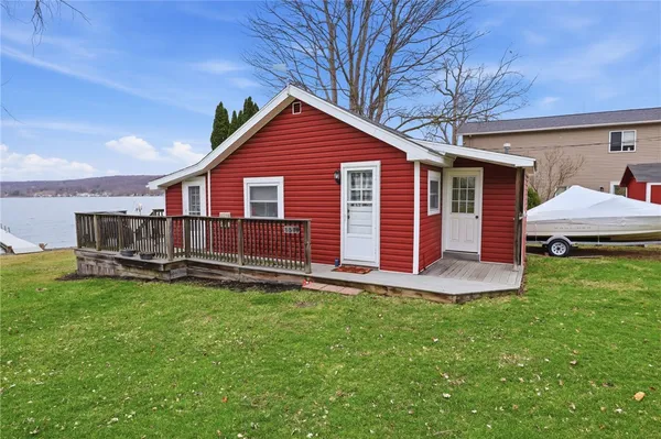 $425,000 | 5511 Cottonwood Drive, Groveland, NY 14435
