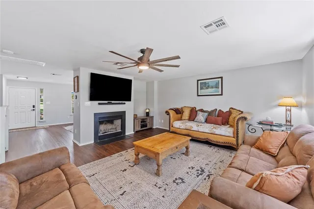 $2,495 | 201 South Sumac Lane, Georgetown, TX 78633