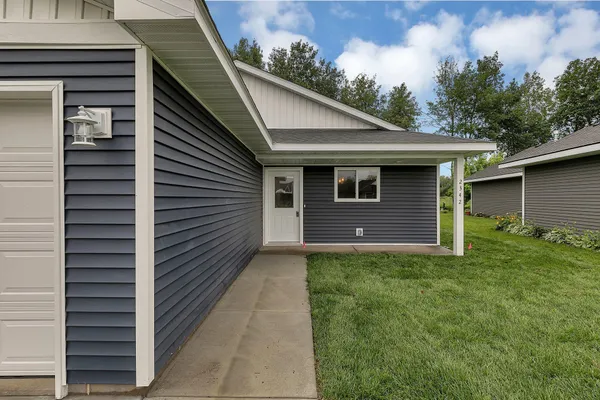 $308,750 | 24317 19th Avenue, St. Augusta, MN 56301