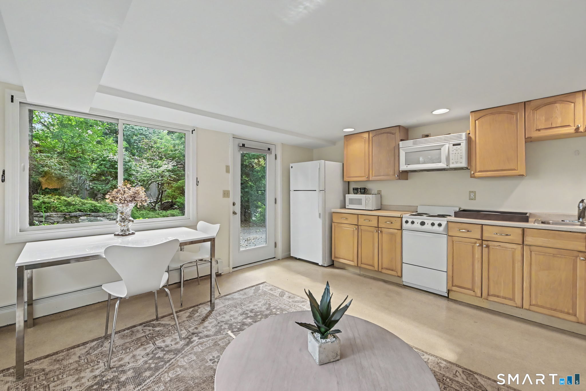 31 Splitrock Road Norwalk, CT 06854 - Photo 34 of 40 Gallery Image 34