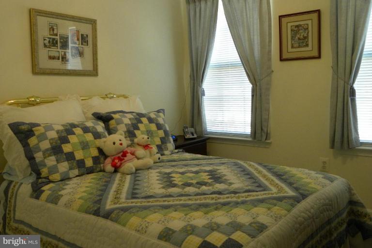 14819 Edman Road Centreville, VA 20121 - Photo 11 of 21 Bedroom 2A