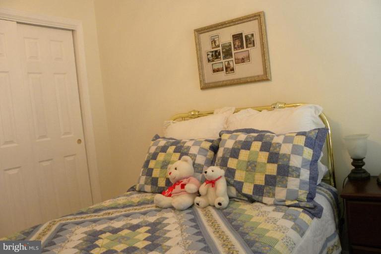 14819 Edman Road Centreville, VA 20121 - Photo 12 of 21 Bedroom 2B