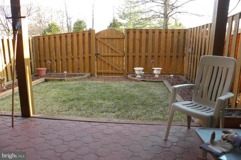 14819 Edman Road Centreville, VA 20121 - Photo 17 of 21 Patio