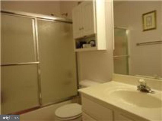 14819 Edman Road Centreville, VA 20121 - Photo 10 of 21 Master Bath