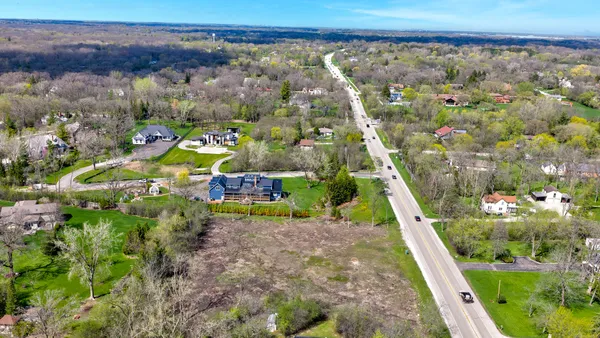 $400,000 | 315-335 North St Marys Road, Green Oaks, IL 60048