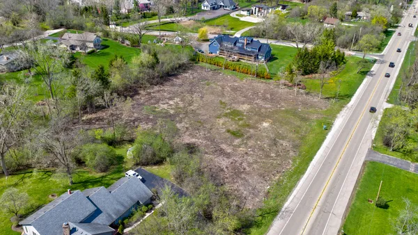 $400,000 | 315-335 North St Marys Road, Green Oaks, IL 60048