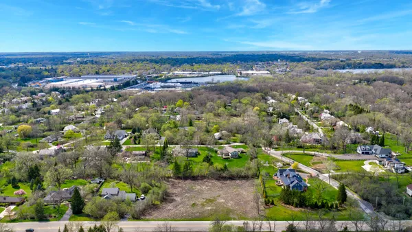 $400,000 | 315-335 North St Marys Road, Green Oaks, IL 60048