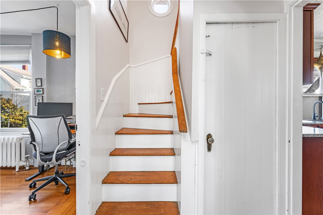 281 Lowden Street Pawtucket, RI 02860 - Photo 18 of 32