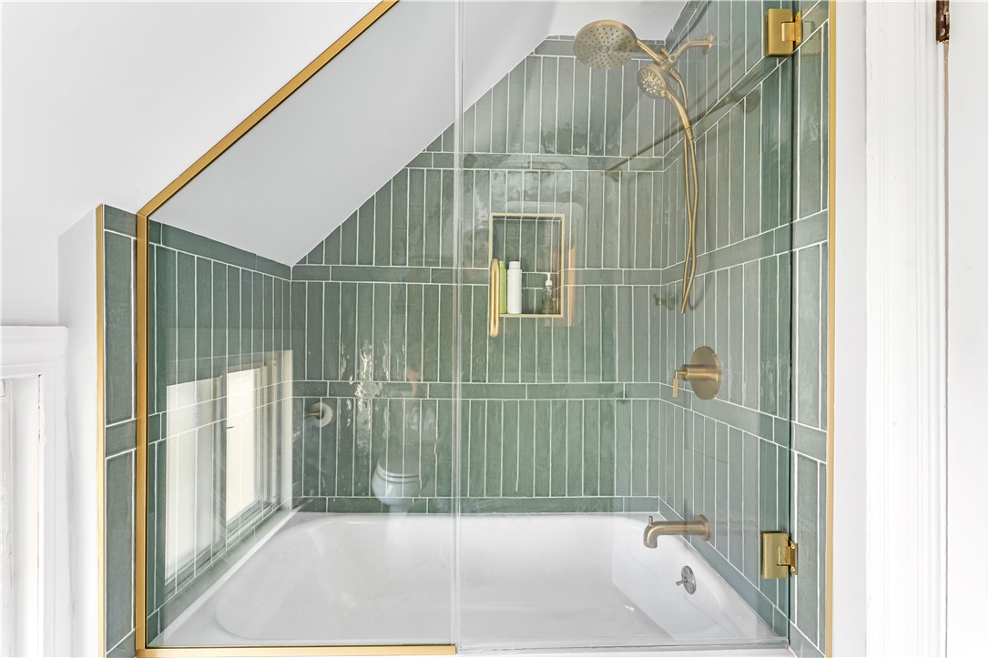 281 Lowden Street Pawtucket, RI 02860 - Photo 20 of 32