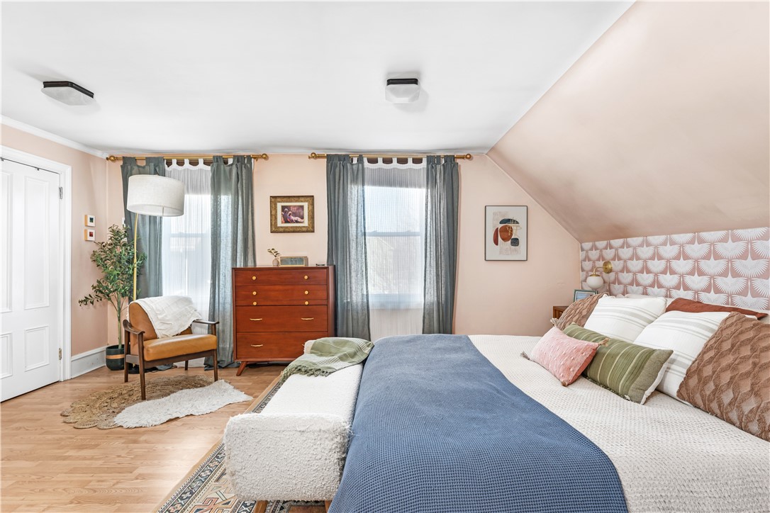 281 Lowden Street Pawtucket, RI 02860 - Photo 22 of 32