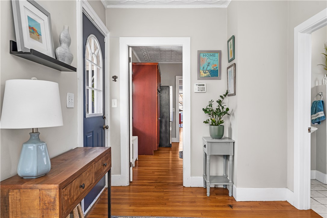 281 Lowden Street Pawtucket, RI 02860 - Photo 5 of 32