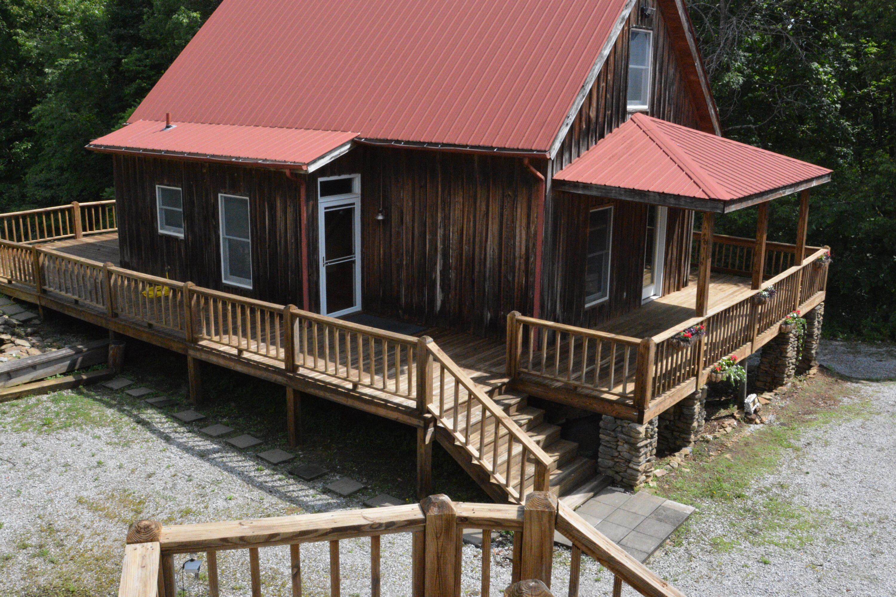 480 Roberts Bend Road Burnside, KY 42519 - Photo 3 of 57 DSC_8858