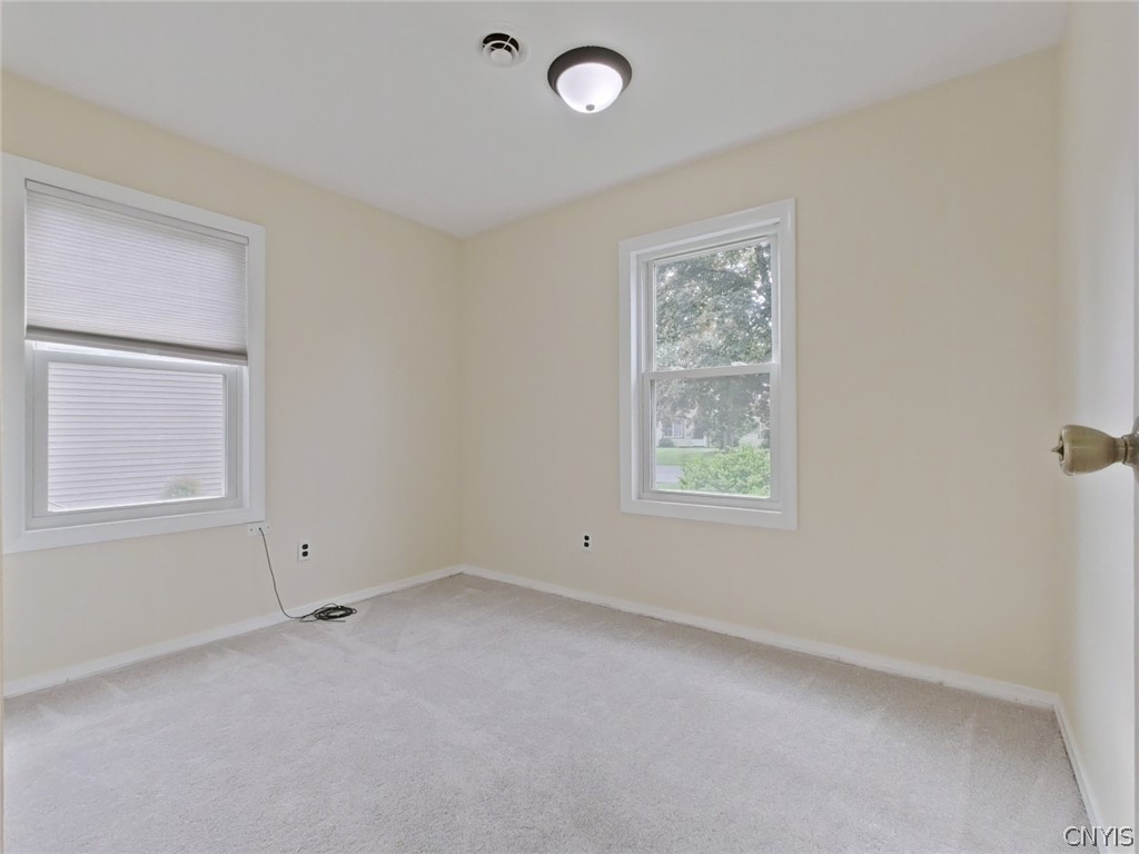 414 Williamsburg Road Utica, NY 13502 - Photo 20 of 35