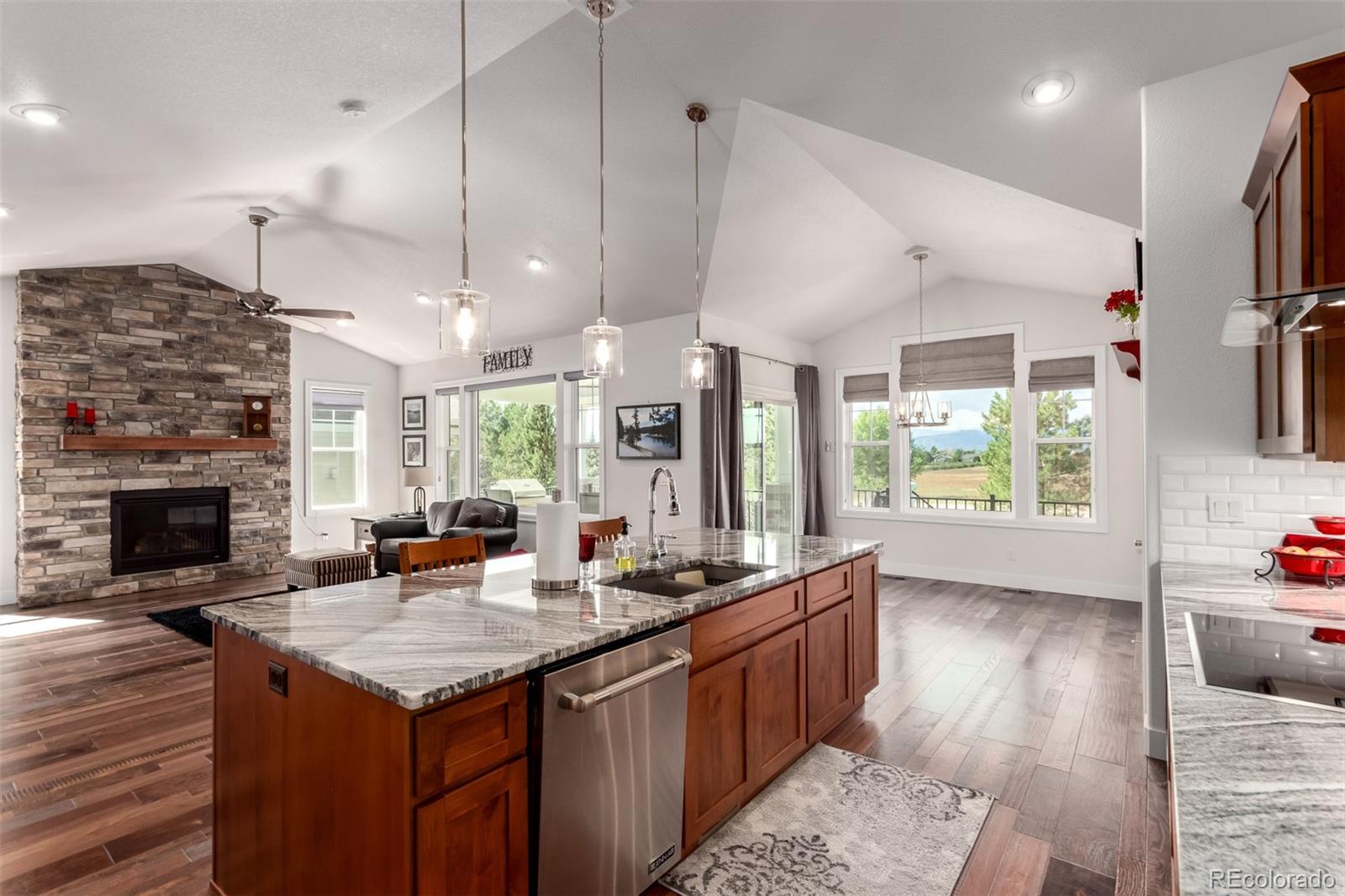 909 Signal Court Timnath, CO 80547 - Photo 17 of 49