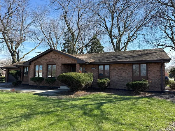 $317,700 | 17001 Kimbark Avenue, South Holland, IL 60473