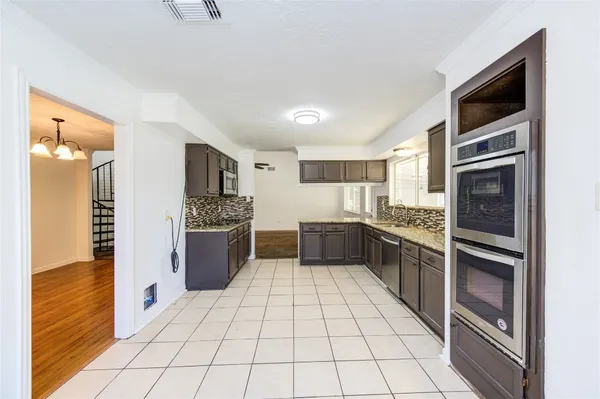 $285,000 | 17811 Wake Court, Crosby, TX 77532
