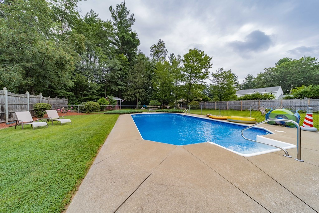 85 Bates Road Westfield, MA 01085 - Photo 12 of 40 Gallery Image 12