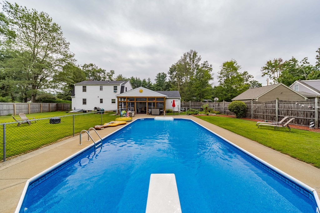 85 Bates Road Westfield, MA 01085 - Photo 15 of 40 Gallery Image 15