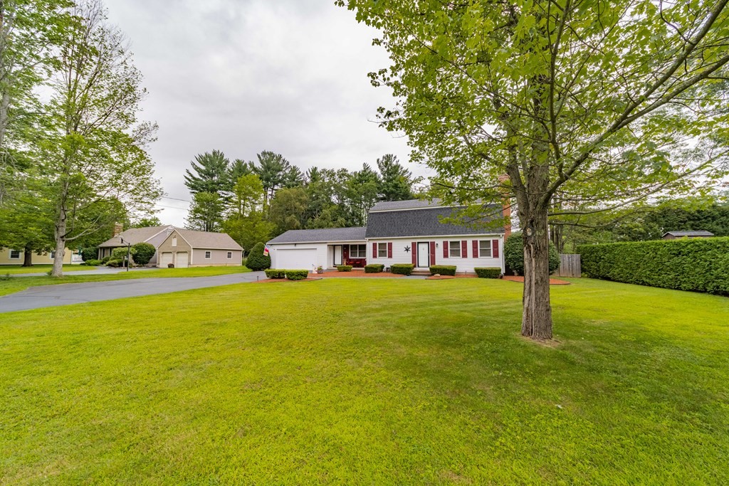 85 Bates Road Westfield, MA 01085 - Photo 2 of 40 Gallery Image 2