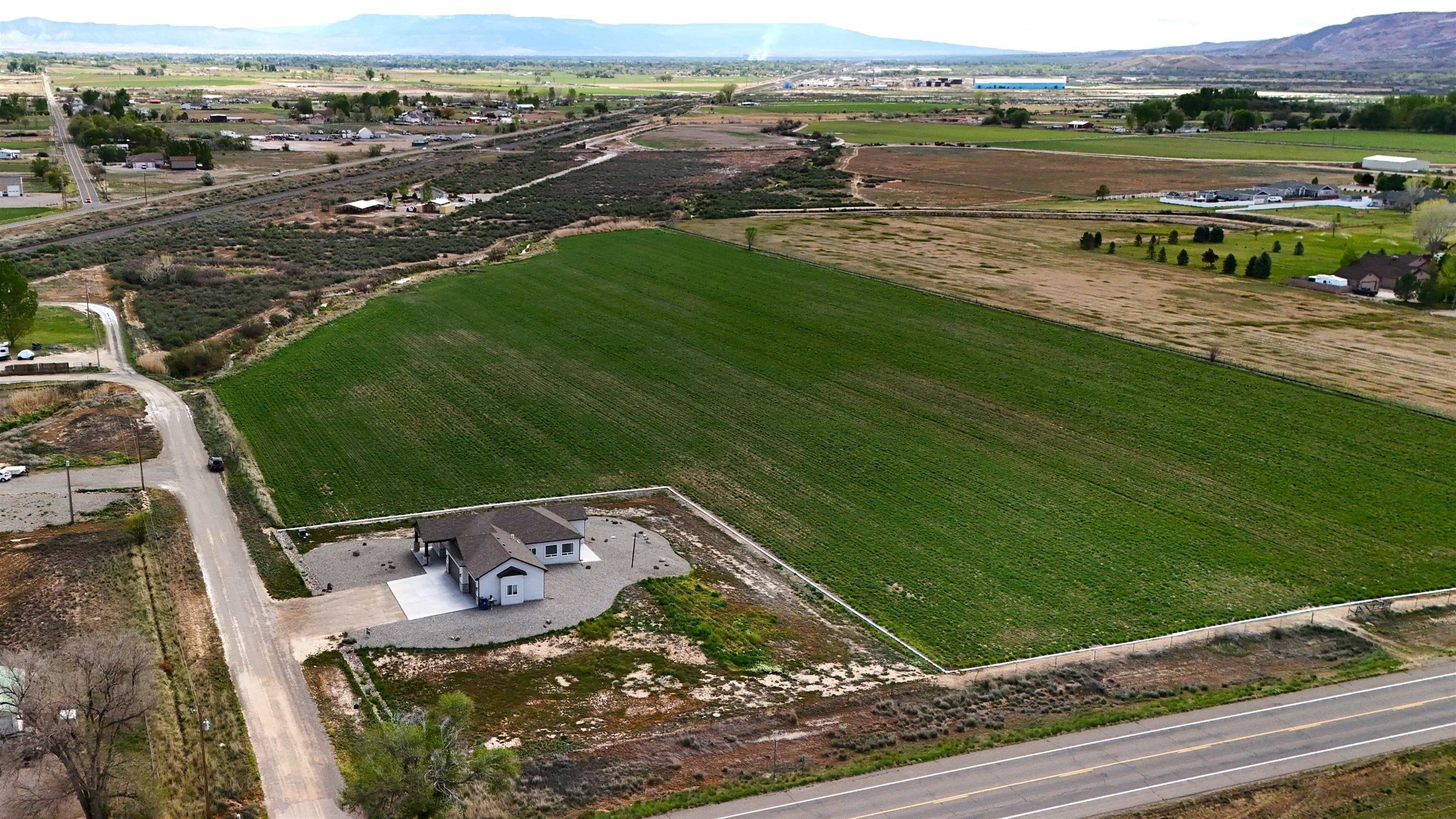 1309 M Road Loma, CO 81524 - Photo 2 of 4
