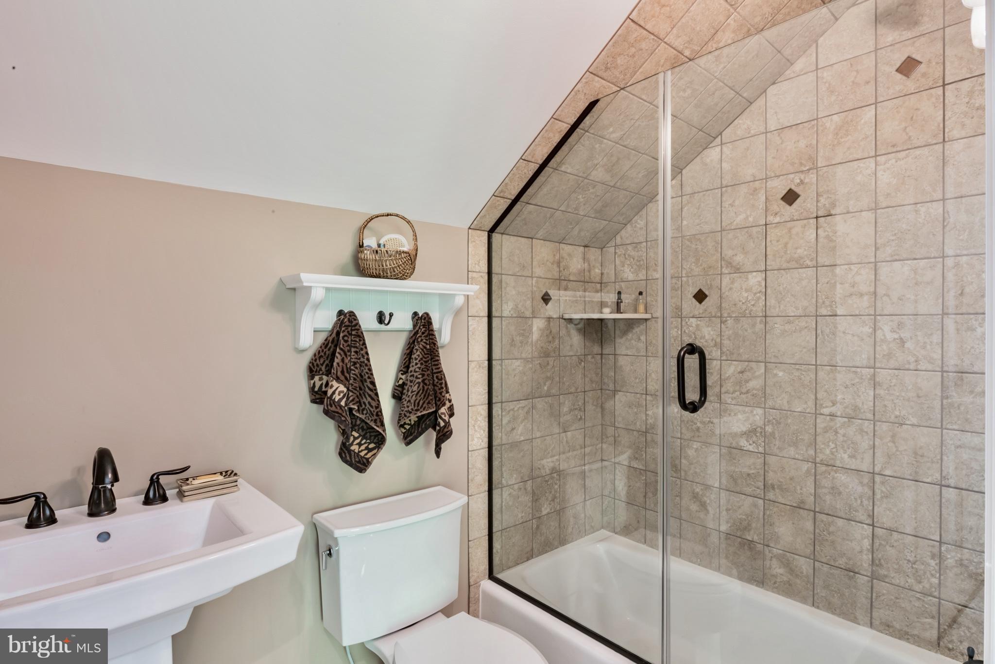 780 Carson Road Huntingtown, MD 20639 - Photo 29 of 30 4th Full Bath