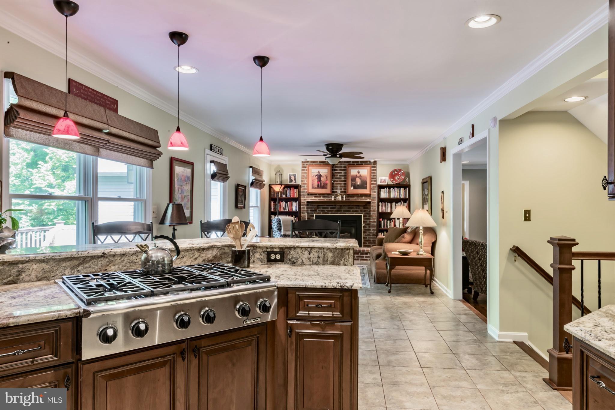 780 Carson Road Huntingtown, MD 20639 - Photo 5 of 30 Six Burner Cook Top Paired With Brazilian Granite