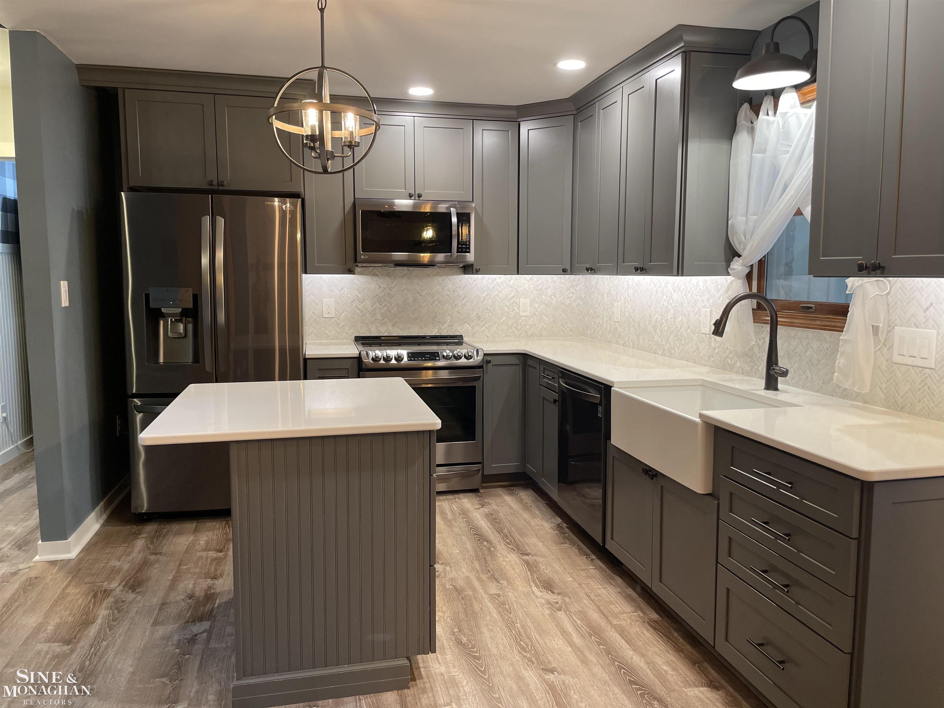 5492 Burtch Road Jeddo, MI 48032 - Photo 16 of 37 50095230-15.JPG