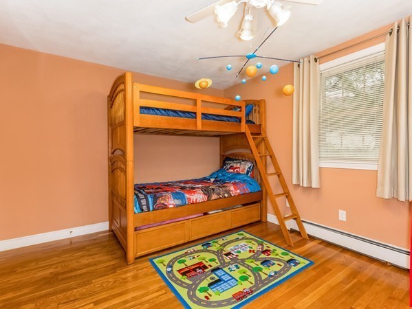 33 Noanett Road Needham, MA 02494 - Photo 13 of 25