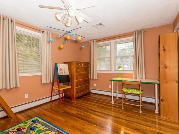 33 Noanett Road Needham, MA 02494 - Photo 14 of 25