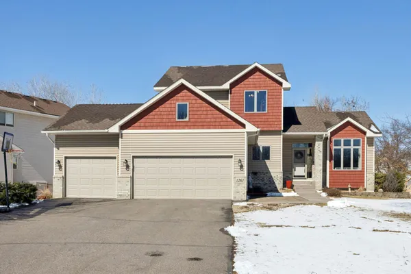 $500,000 | 1261 156th Lane Northwest, Andover, MN 55304