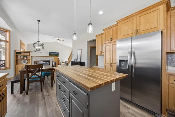 $500,000 | 1261 156th Lane Northwest, Andover, MN 55304