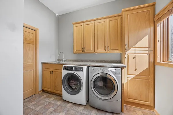 $500,000 | 1261 156th Lane Northwest, Andover, MN 55304