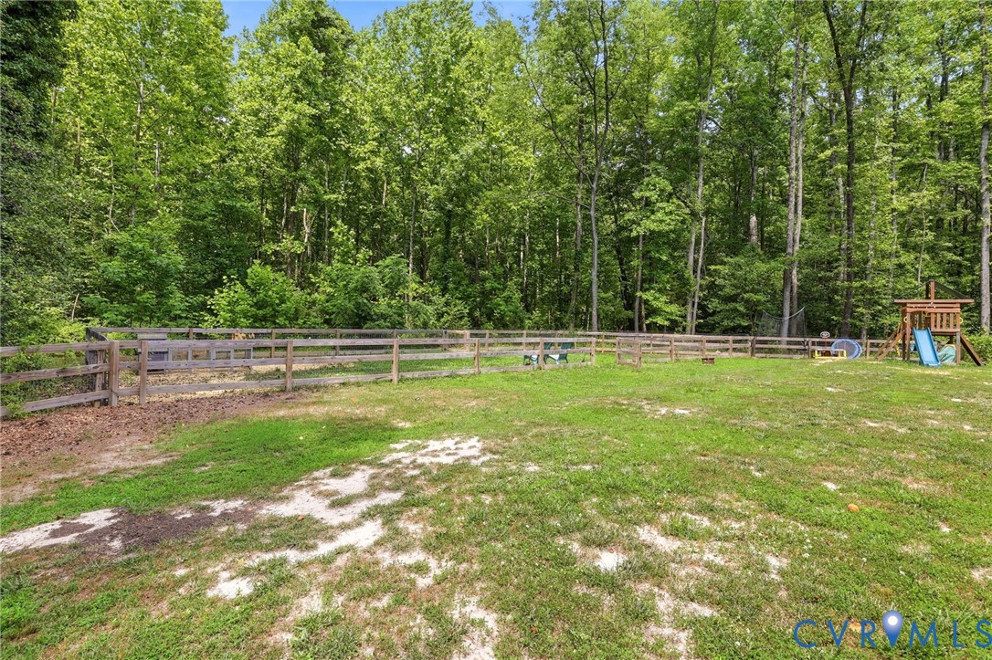 13020 Elmont Road Ashland, VA 23005 - Photo 5 of 56 Nice extra fenced in area for chickens or dog run