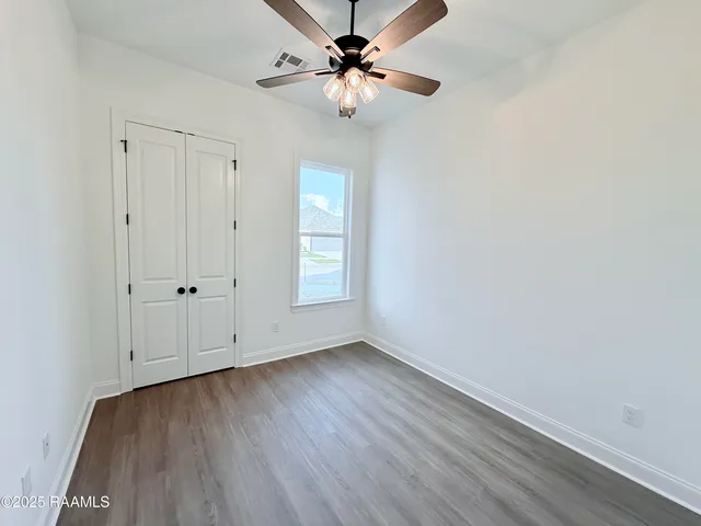 $242,400 | 230 Berchman Oaks Drive, Lafayette, LA 70506