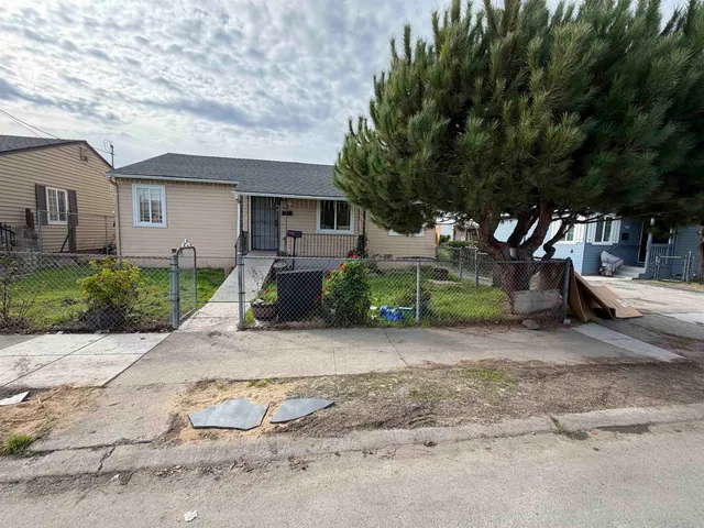 $449,000 | 9623 Empire Road, Oakland, CA 94603