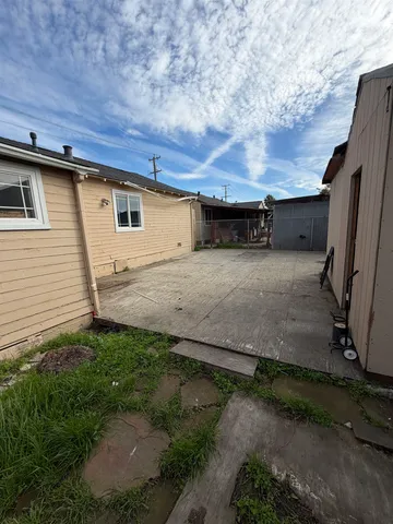$449,000 | 9623 Empire Road, Oakland, CA 94603