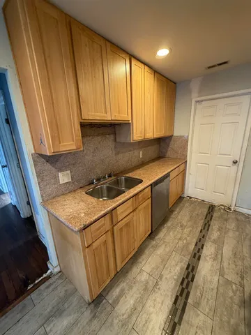 $449,000 | 9623 Empire Road, Oakland, CA 94603