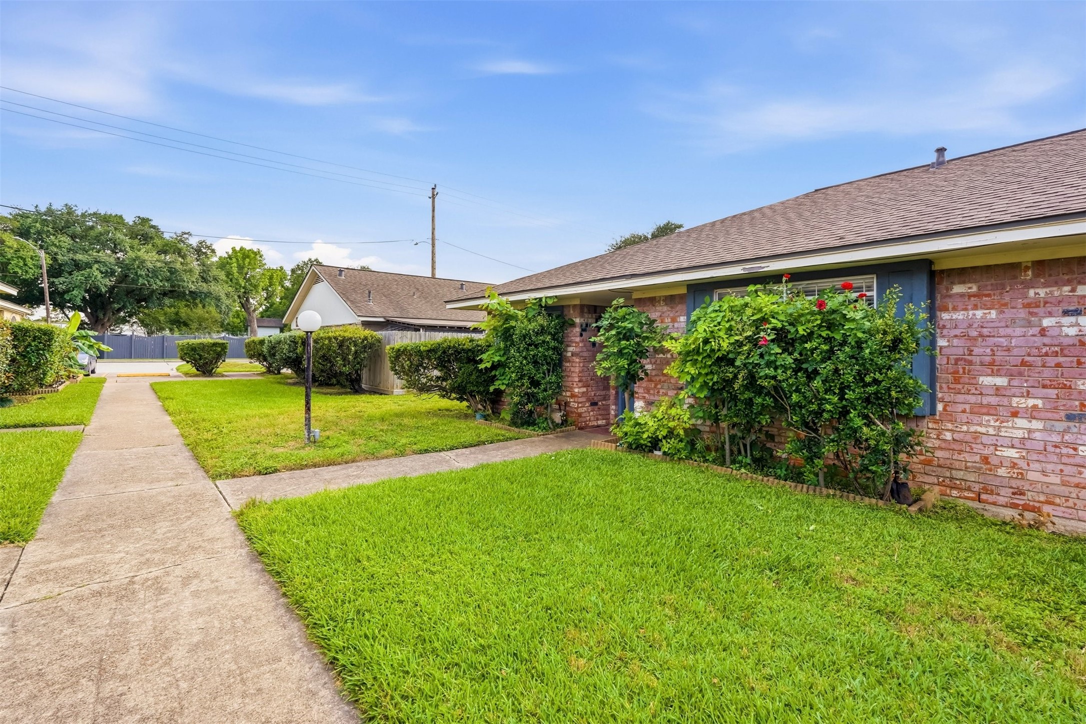 9458 Neuens Road, Unit 9458 Houston, TX 77080 - Photo 16 of 22 Front Exterior