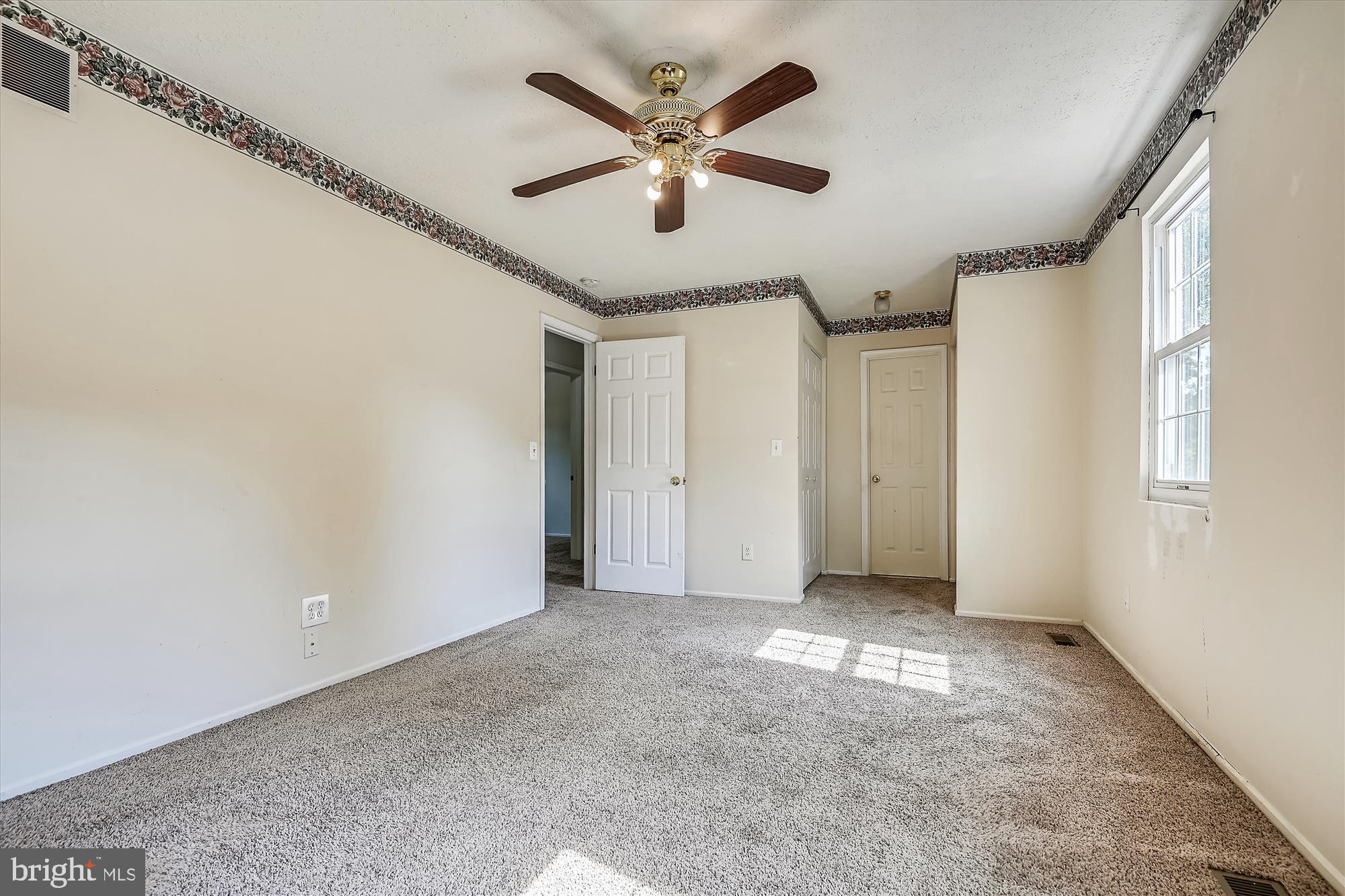 1210 Hunter Road Pasadena, MD 21122 - Photo 21 of 42 Primary Bedroom