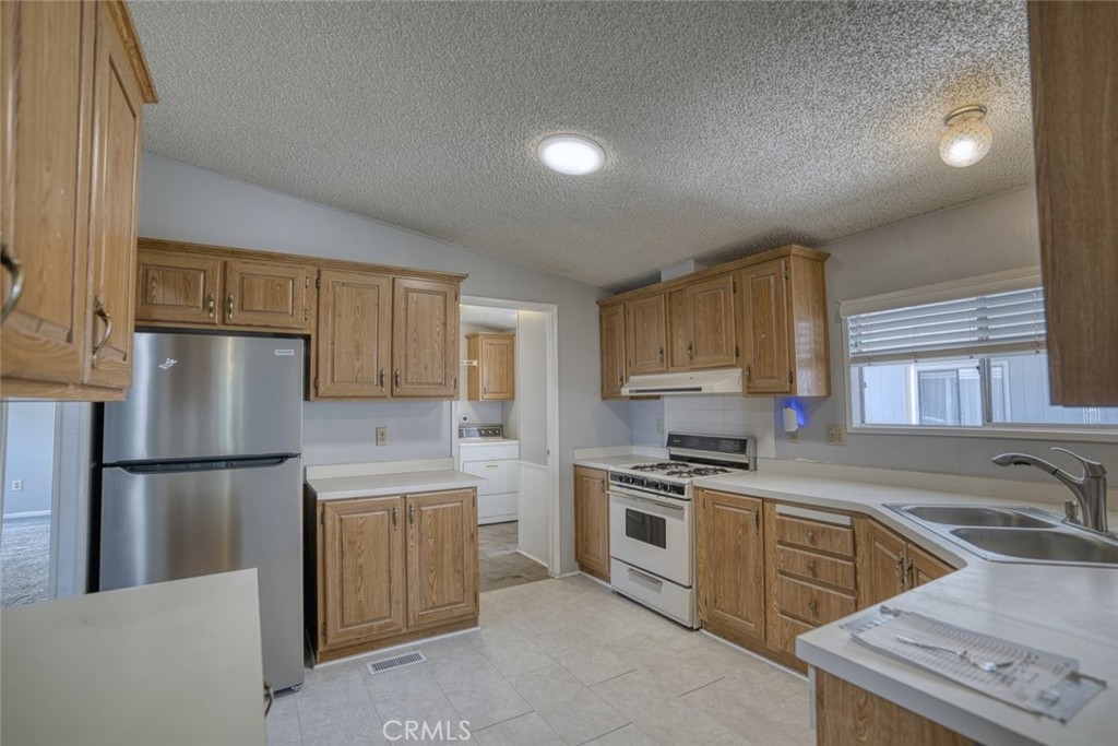 4616 North River Road, Unit 8 Oceanside, CA 92057 - Photo 14 of 40