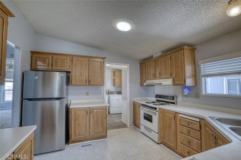 4616 North River Road, Unit 8 Oceanside, CA 92057 - Photo 20 of 40