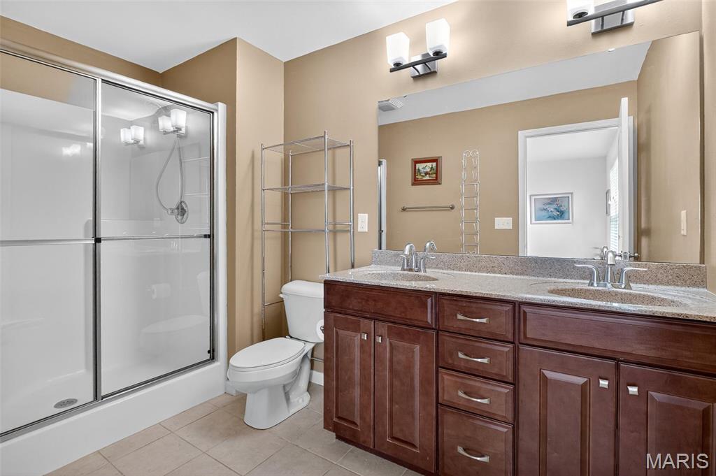 1126 Castle Green Drive Waterloo, IL 62298 - Photo 15 of 36