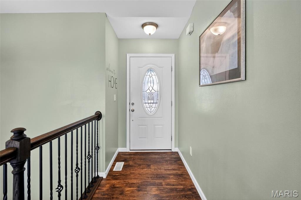 1126 Castle Green Drive Waterloo, IL 62298 - Photo 2 of 36