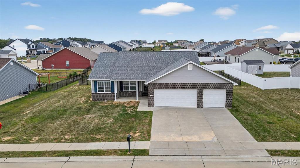 1126 Castle Green Drive Waterloo, IL 62298 - Photo 33 of 36