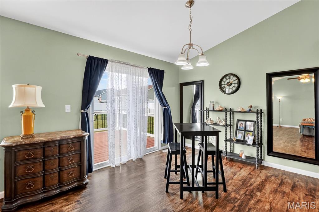 1126 Castle Green Drive Waterloo, IL 62298 - Photo 7 of 36