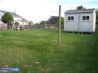 1114 Perth Road Williamstown, NJ 08094 - Photo 4 of 24 Back Yard