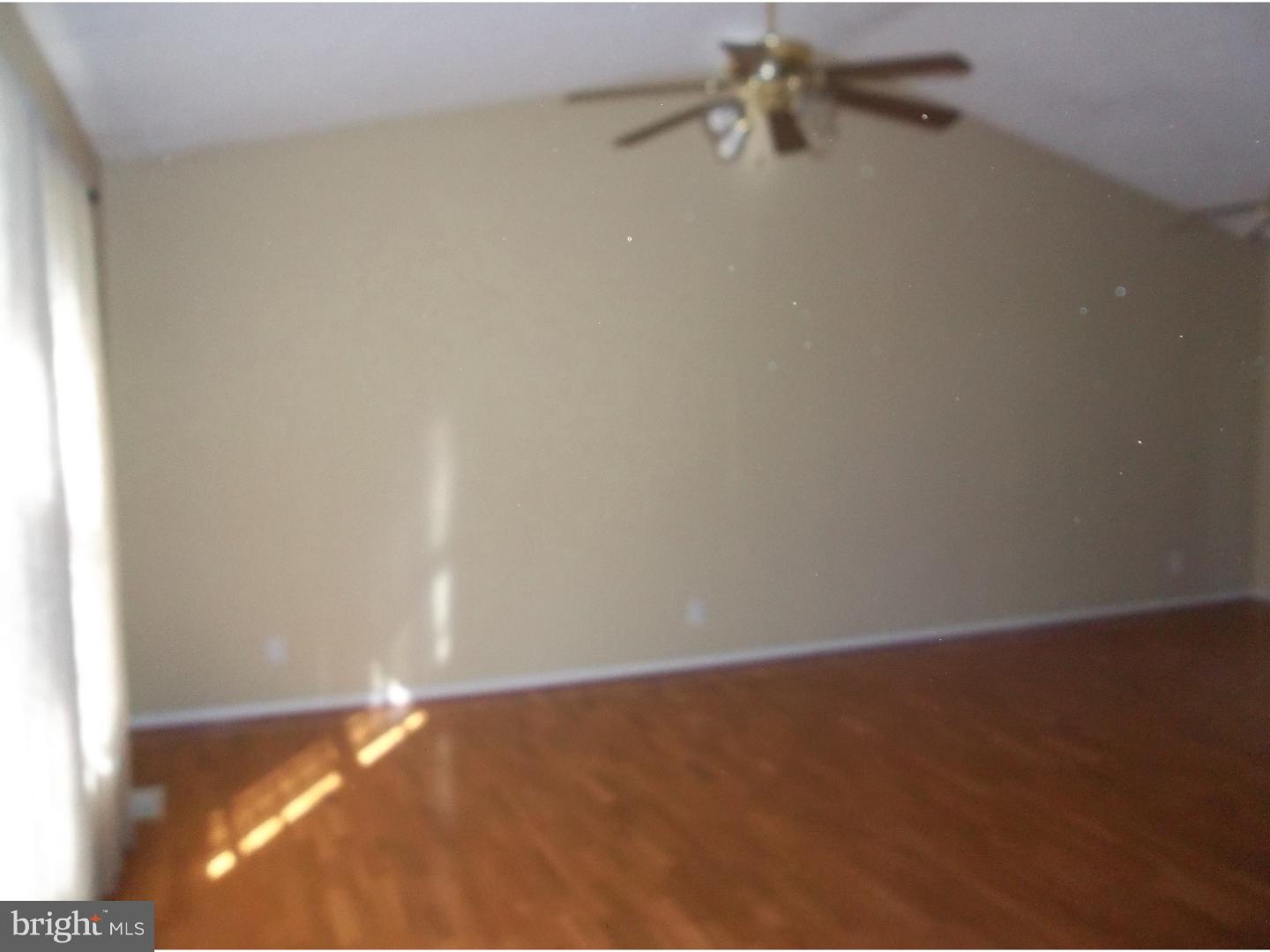 1114 Perth Road Williamstown, NJ 08094 - Photo 5 of 24 Living Room
