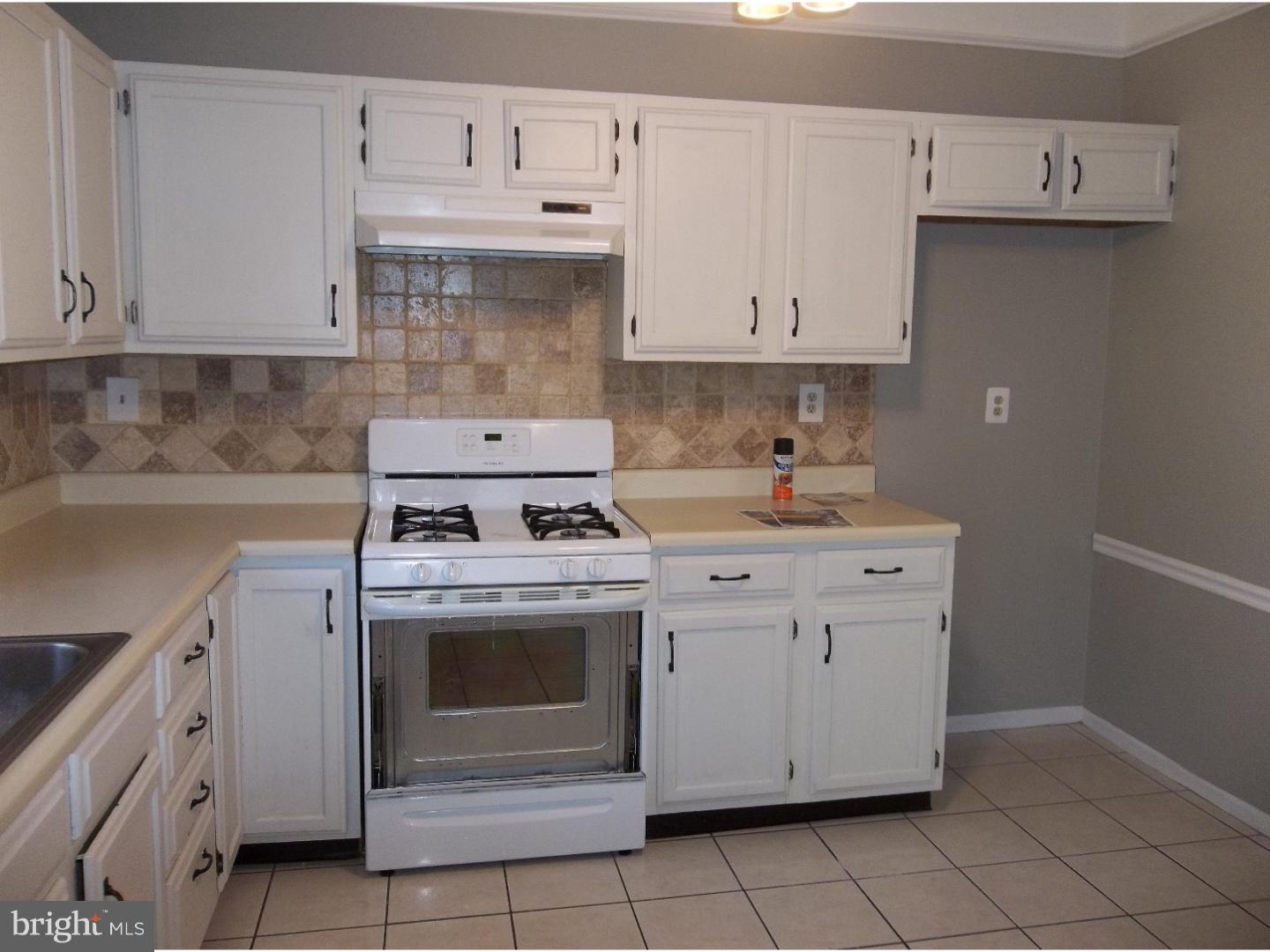 1114 Perth Road Williamstown, NJ 08094 - Photo 8 of 24 Kitchen